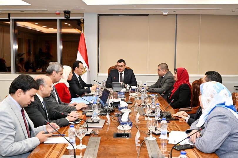 الصور لا تكذب .. تعددت اجتماعات الشربيني ولازال د. وليد عباس مختفيا 3 وليد عباس