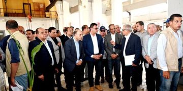 تخدم أكثر من 150 ألف نسمة.. وزير الإسكان ومحافظ كفر الشيخ يتفقدان سير العمل بمحطة مياه دسوق