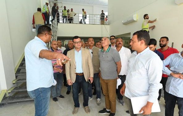 وزير الإسكان يتفقد اللمسات الأخيرة للانتهاء من تنفيذ فرع توثيق مدينة العلمين الجديدة المميز 1 وزير الإسكان يتفقد اللمسات الأخيرة للانتهاء من تنفيذ فرع توثيق مدينة العلمين الجديدة المميز