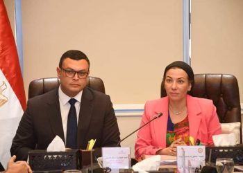 وزيرا الإسكان والبيئة يبحثان عدداً من ملفات العمل المشترك بين الوزارتين