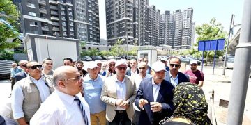 وزير الإسكان ومحافظ القاهرة يتفقدان مشروع تطوير مثلث ماسبيرو