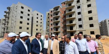 الإسكان هاتعمل إيه مع المقاولين المتقاعسين؟ .. الشربيني يوضح