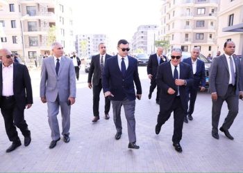 وزير الإسكان يتفقد مشروع «باديا» بـ أكتوبر الجديدة