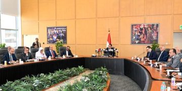 وزير الإسكان: خطة عمل مكثفة لإنهاء وتسليم الوحدات السكنية بمختلف أنواعها بالمدن الجديدة لحاجزيها