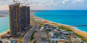 وزير الإسكان: تسليم المرحلة الأولى من أرض رأس الحكمة للجانب الإماراتي أول أكتوبر