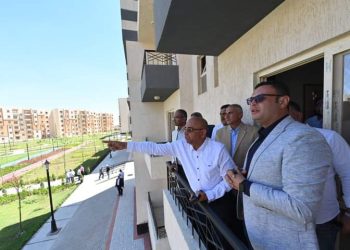 الشربيني يتفقد شقق سكن لكل المصريين بمدينة أكتوبر الجديدة