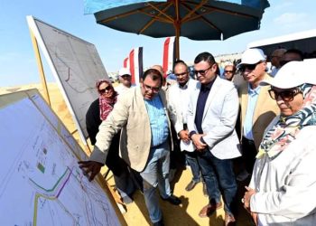 وزير الإسكان يتفقد توسعات مدينة الشيخ زايد والحزام الأخضر