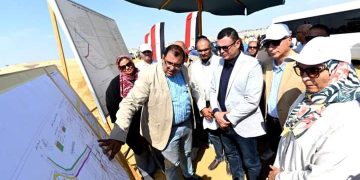 وزير الإسكان يتفقد توسعات مدينة الشيخ زايد والحزام الأخضر