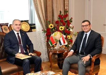 وزير الإسكان