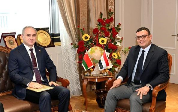 وزير الإسكان