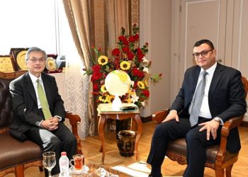 وزير الإسكان