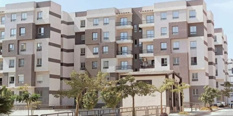 شقق الإسكان الاجتماعي