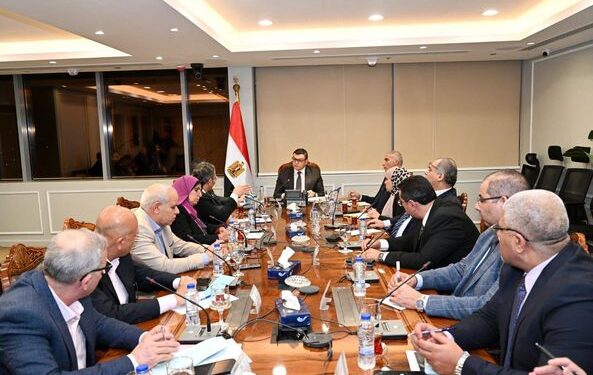 وزير الإسكان