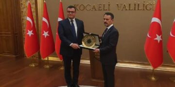 وزير الإسكان