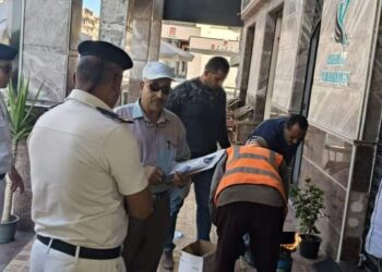 معارض سيارات مخالفة