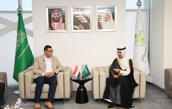 وزير الإسكان