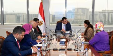 النساجون الشرقيون