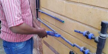 وصلات المياه الخلسة