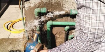 لصوص المياه