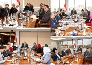 الصور لا تكذب .. تعددت اجتماعات الشربيني ولازال د. وليد عباس مختفيا