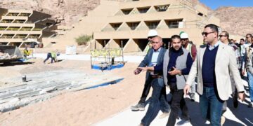 وزير الإسكان