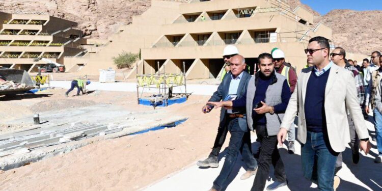 وزير الإسكان