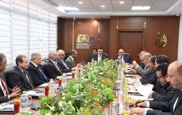 الإسكان تبحث تصنيع مكونات مشروعات الصرف في الهيئة العربية للتصنيع 1 الإسكان