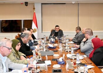 "الشربيني" يتابع إجراءات تنفيذ الوحدات الإضافية ضمن مبادرة "سكن لكل المصريين"