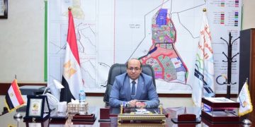المهندس شريف عبد البديع يتابع أعمال الصيانة والتنظيف في سوهاج الجديدة