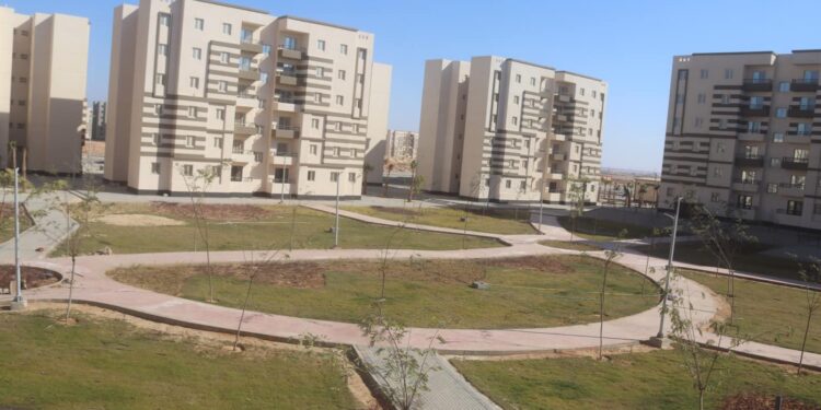 شقق الإسكان الاجتماعي