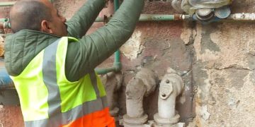 وصلات المياه الخلسة