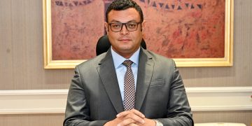 وزير الإسكان