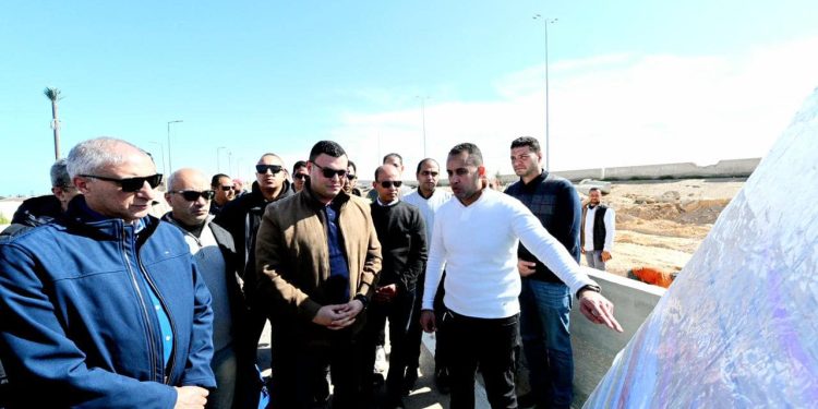 الشربيني يتفقد مشروعات الطرق والوحدات وأعمال البحيرات بـ مارينا بالساحل الشمالي 1 مارينا بالساحل الشمالي