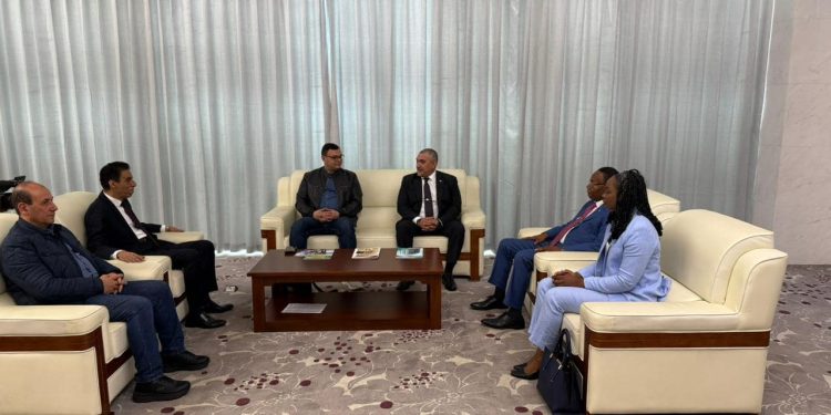 وزير الإسكان