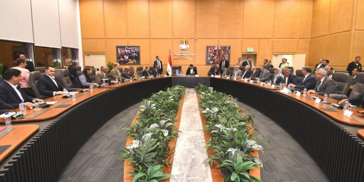 الشربيني يستمع لطلبات أعضاء مجلسي النواب والشيوخ 1 الشربنيي