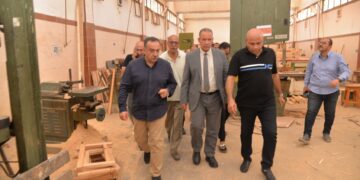 مدرسة الزخرفية