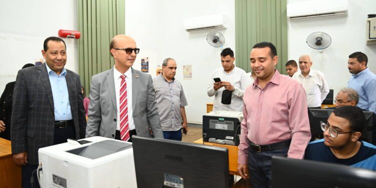 رئيس جامعة أسيوط