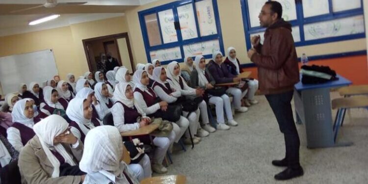 مدارس التمريض بأسيوط